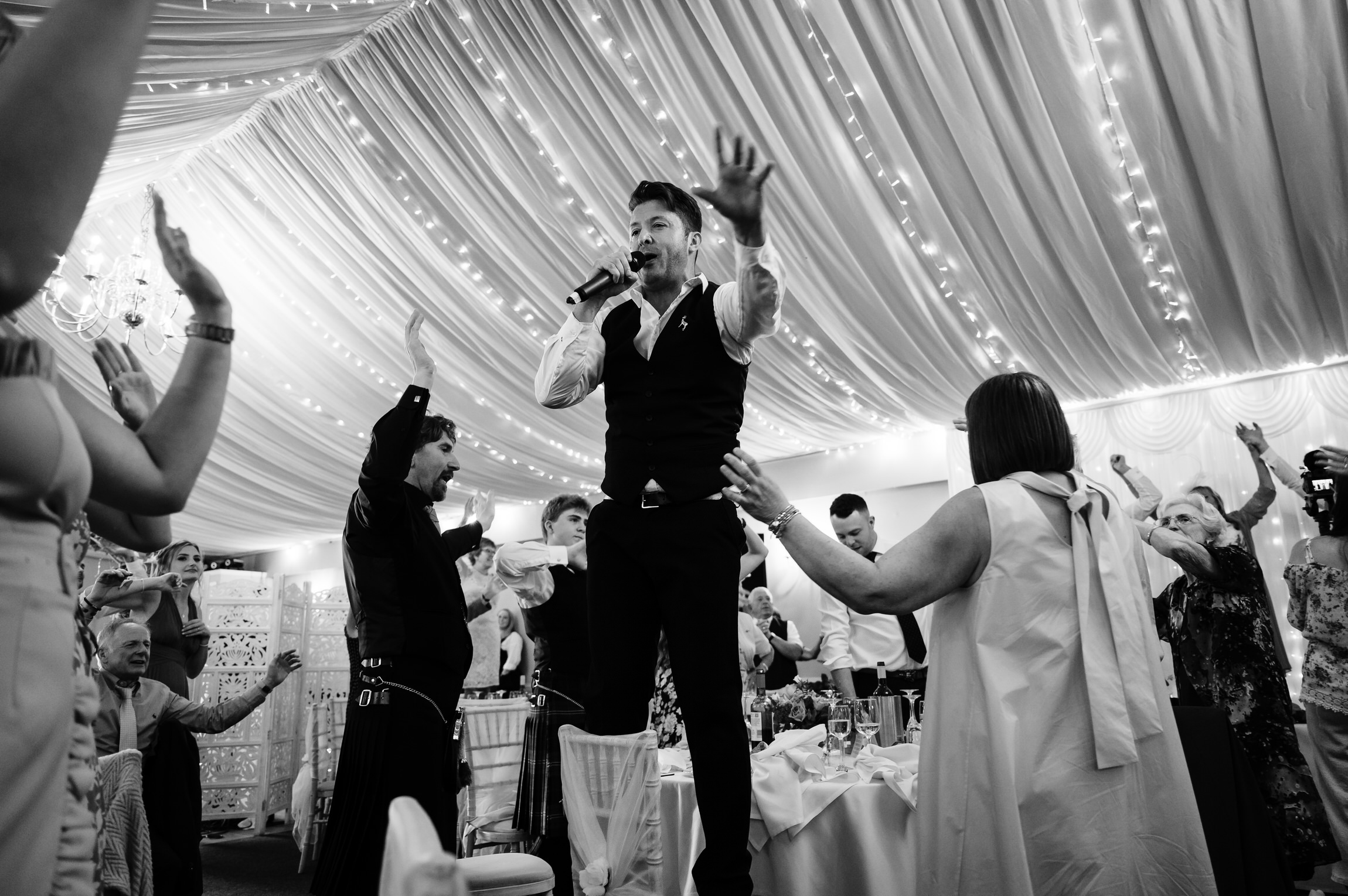 singing waiters at barnsdale lodge wedding