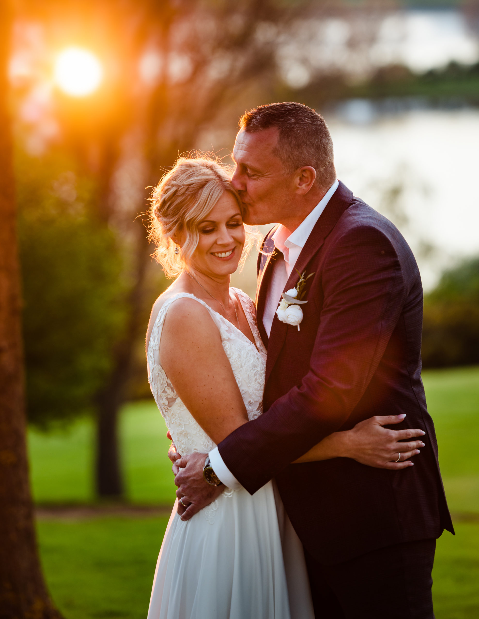wedding day portraits at barnsdale gardens